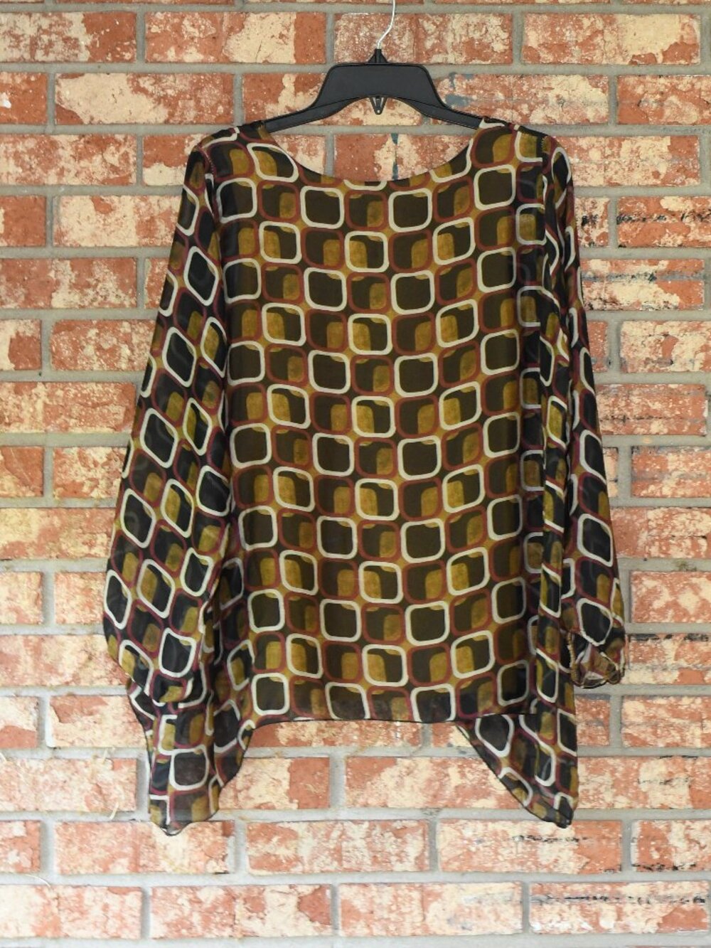 Belle France Silk Top - Picture 2 of 3